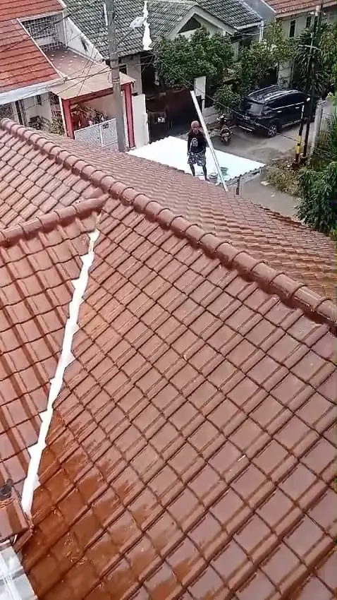 jasa tukang pasang atap baja ringan dan renovasi atap rumah - fendibajaringan 1111 jasa tukang pasang atap baja ringan dan renovasi atap rumah - fendibajaringan 1111